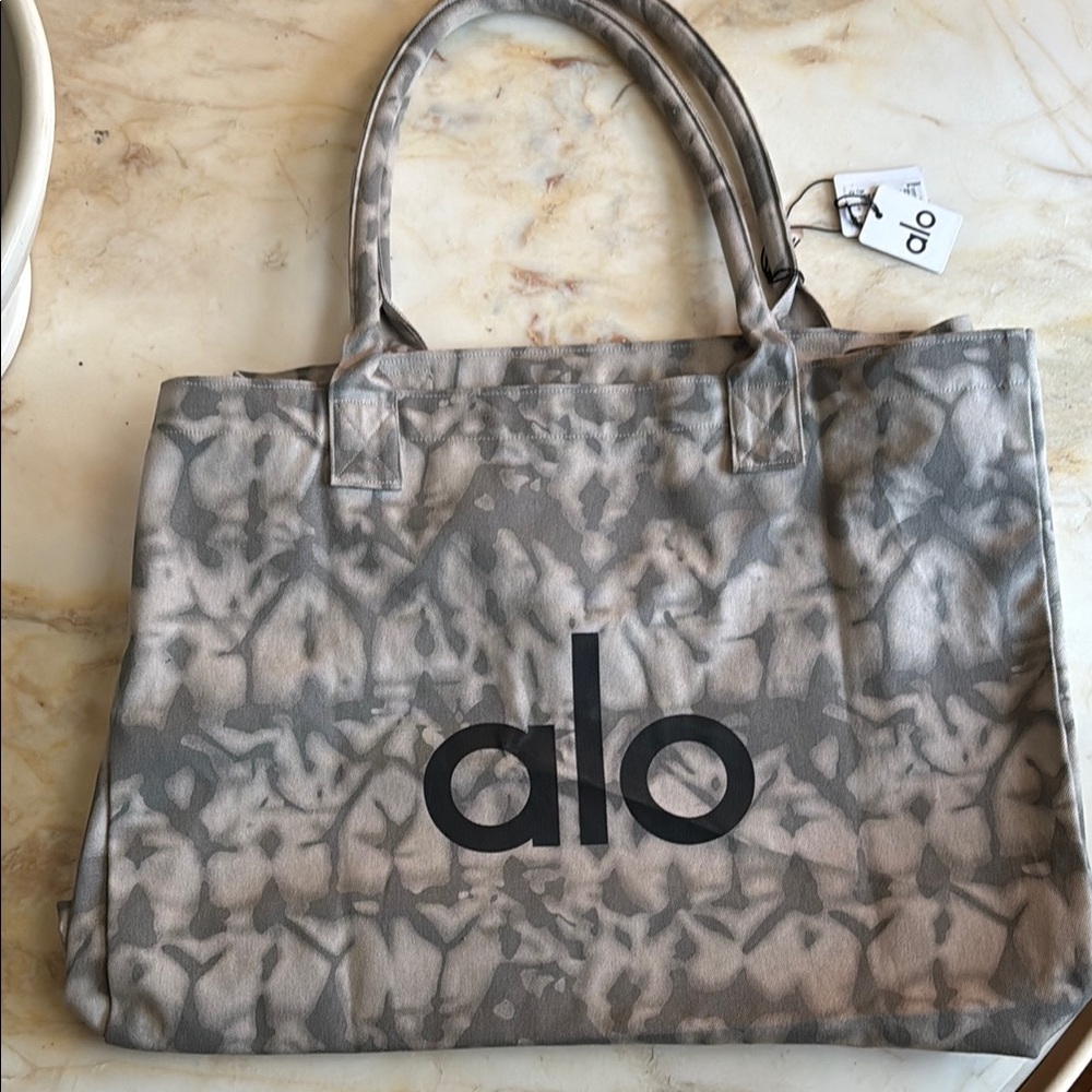 ALO Yoga Gray Women's Tote Bag